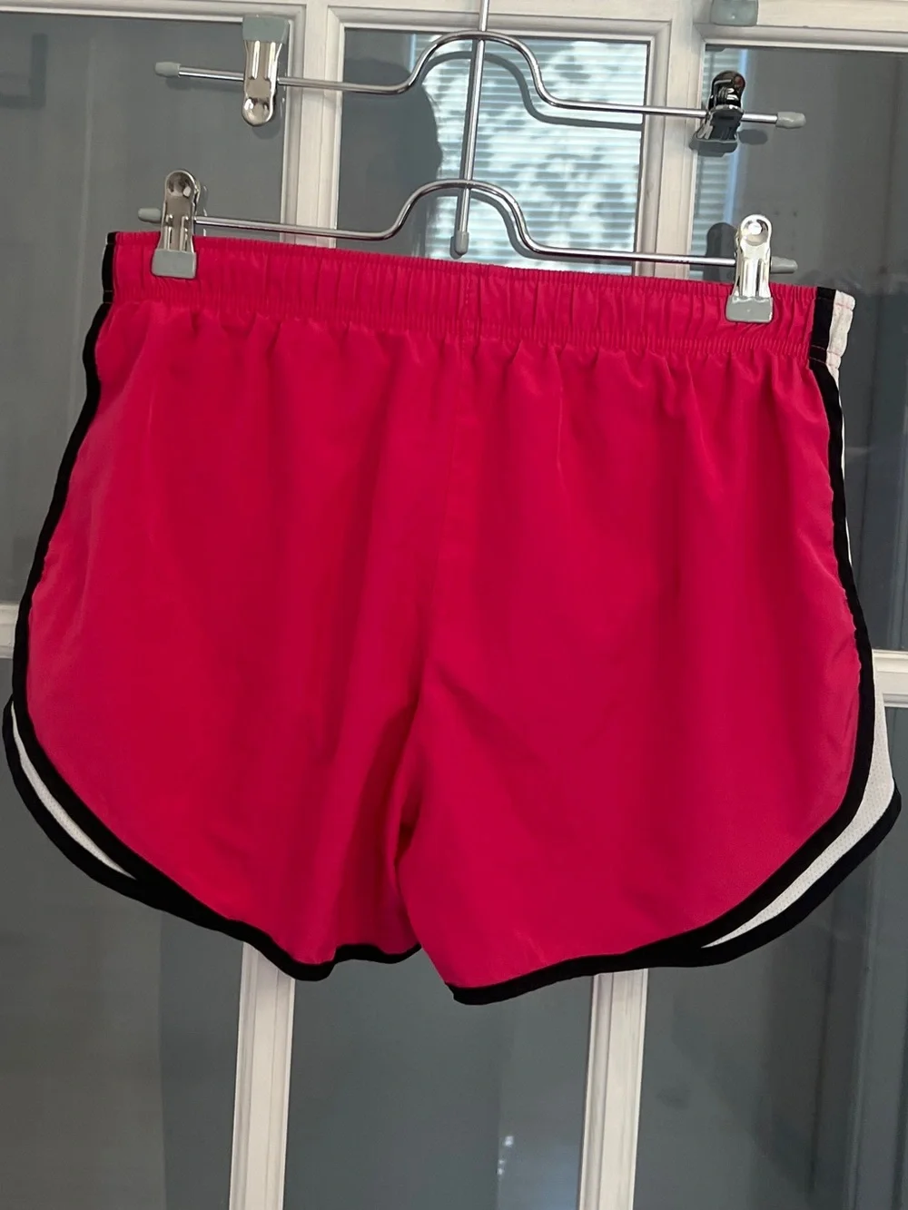 NIKE Dri-Fit Women’s Hot Pink Tempo Brief Lined Running Shorts Size M